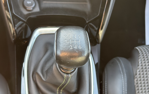 peugeot-2008-1-2-puretech-130ch-s-s-gt - 819434713