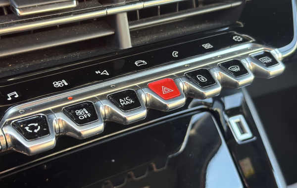 peugeot-2008-1-2-puretech-130ch-s-s-gt - 819434713