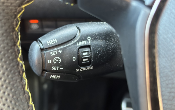 peugeot-2008-1-2-puretech-130ch-s-s-gt - 819434713