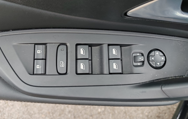 peugeot-308-1-5-bluehdi-130ch-s-s-allure-eat8 - 834064713