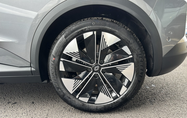 renault-scenic-v-e-tech-electric-170ch-techno-autonomie-confort-24 - 835894713