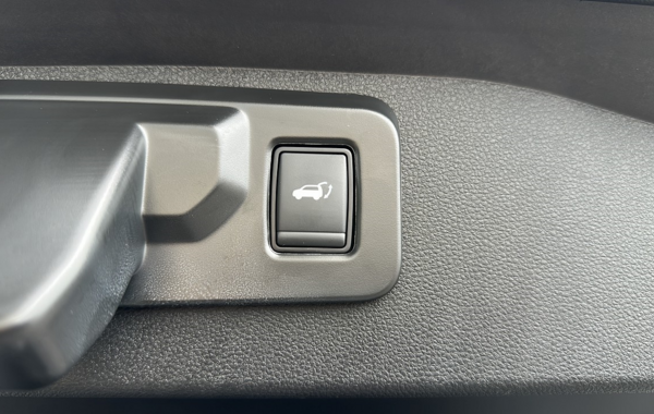 renault-scenic-v-e-tech-electric-170ch-techno-autonomie-confort-24 - 835894713