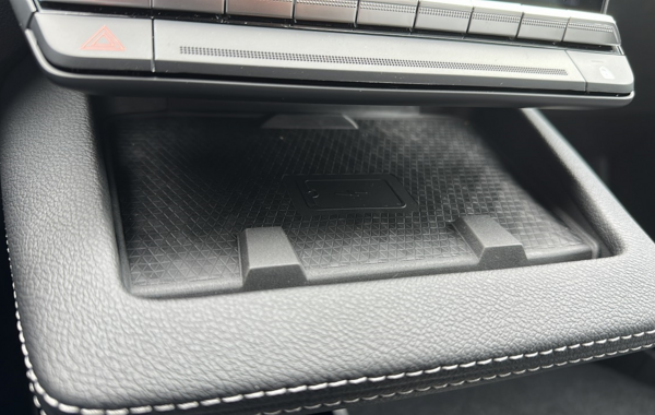 renault-scenic-v-e-tech-electric-170ch-techno-autonomie-confort-24 - 835894713