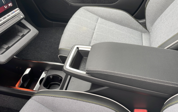 renault-scenic-v-e-tech-electric-170ch-techno-autonomie-confort-24 - 835904713