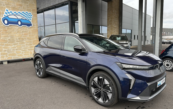 renault-scenic-v-e-tech-electric-170ch-techno-autonomie-confort-24 - 835934713