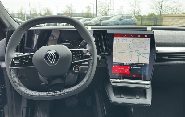 renault-scenic-v-e-tech-electric-170ch-techno-autonomie-confort-24 - 835934713