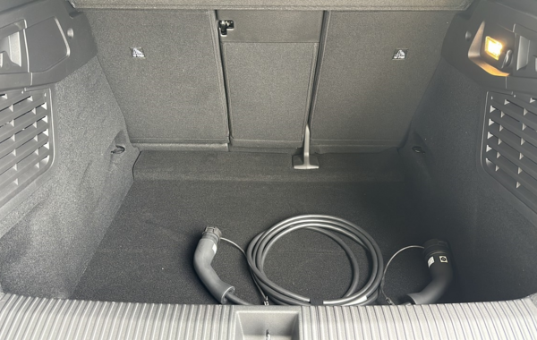 renault-scenic-v-e-tech-electric-170ch-techno-autonomie-confort-24 - 835934713