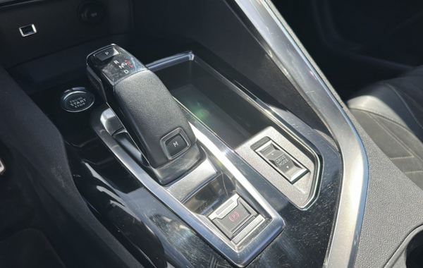 peugeot-3008-1-2-puretech-130ch-s-s-gt-pack-eat8 - 836394713