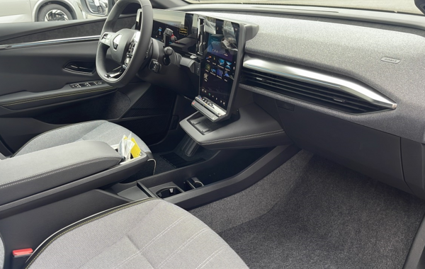 renault-megane-v-e-tech-electric-220ch-techno-autonomie-confort-24 - 837344713