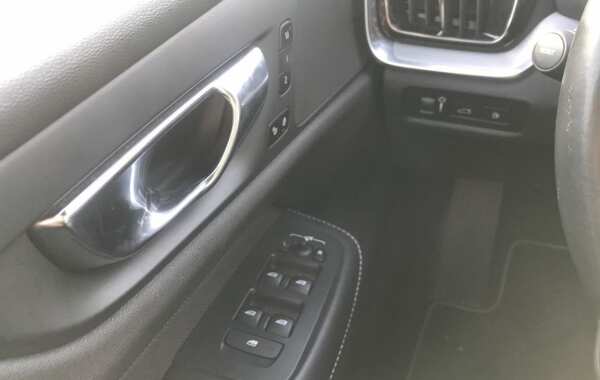 volvo-s60-t6-awd-253-87ch-r-design-geartronic-8 - 837434713