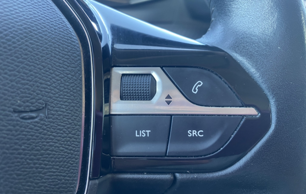 peugeot-2008-1-2-puretech-130ch-s-s-allure - 838664713