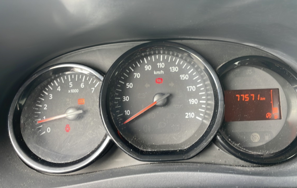 dacia-lodgy-1-5-blue-dci-95ch-essentiel-7-places-20 - 844024713