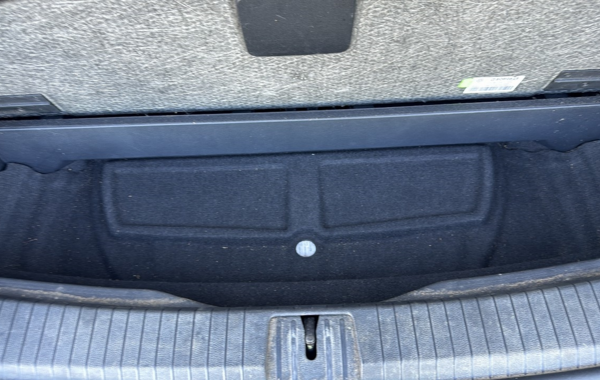 volkswagen-touran-1-6-tdi-115ch-fap-connect-7-places-euro6d-t - 844654713