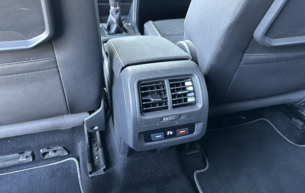 volkswagen-touran-1-6-tdi-115ch-fap-connect-7-places-euro6d-t - 844654713