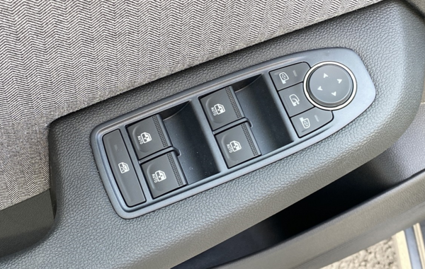 renault-clio-v-1-0-tce-90ch-techno-x-tronic-24 - 847524713