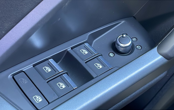 audi-q3-sportback-35-tdi-150ch-s-line-s-tronic-7 - 848674713