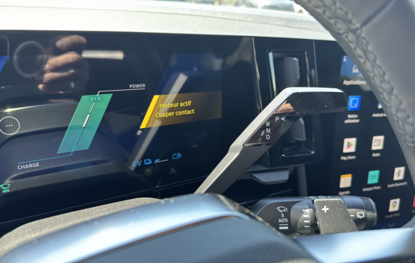 renault-austral-1-2-e-tech-full-hybrid-200ch-techno-24 - 851864713