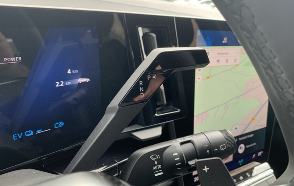 renault-austral-1-2-e-tech-full-hybrid-200ch-techno-24 - 852024713