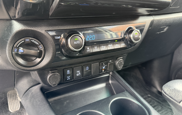 toyota-hilux-2-4-d-4d-x-tra-cabine-legende-4wd-bva-mc20 - 854544713