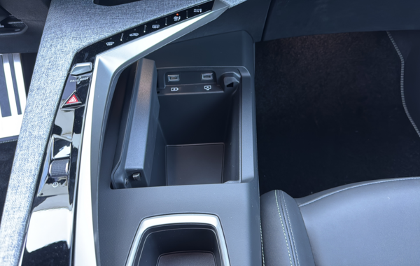 peugeot-5008-hybrid-145ch-gt-e-dcs6 - 854734713