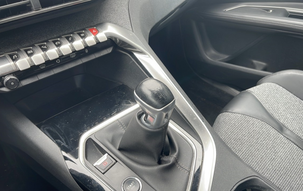 peugeot-3008-1-2-puretech-130ch-allure-s-s - 855064713