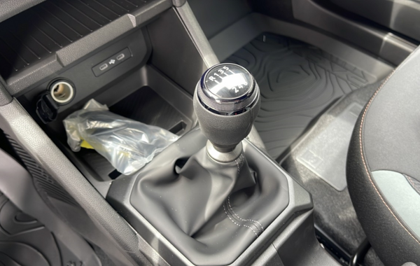 dacia-duster-1-2-tce-mild-hybrid-130ch-extreme-4x4 - 857354713