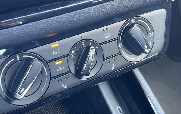 skoda-kamiq-1-0-tsi-evo-2-116ch-selection-dsg7 - 857624713