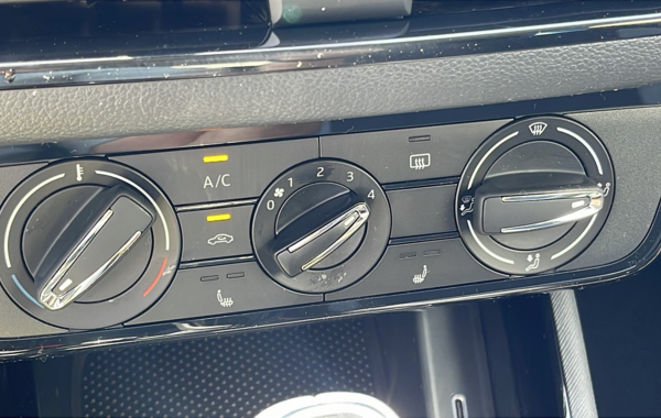 skoda-kamiq-1-0-tsi-evo-2-116ch-selection-dsg7 - 857634713