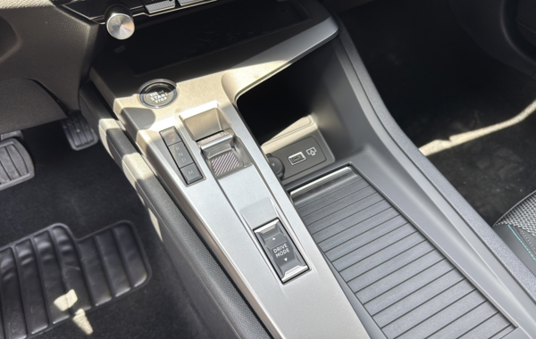 peugeot-308-1-5-bluehdi-130ch-s-s-allure-eat8 - 858444713