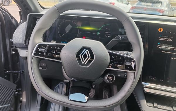 renault-megane-v-e-tech-electric-220ch-techno-autonomie-confort-24 - 863914713