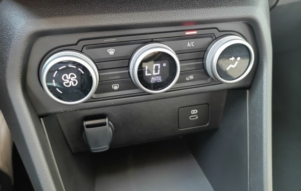 dacia-sandero-1-0-tce-90ch-stepway-expression-auto-24 - 866214713