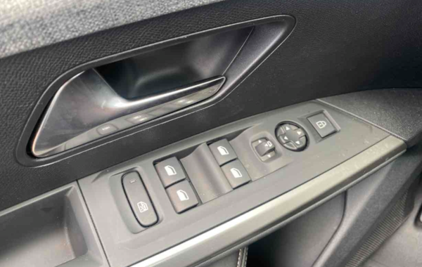 peugeot-3008-1-2-hybrid-136ch-allure-e-dcs6 - 867104713