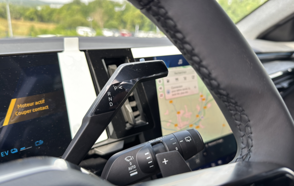 renault-espace-vi-1-2-e-tech-full-hybrid-200ch-techno-7-places-24 - 867374713