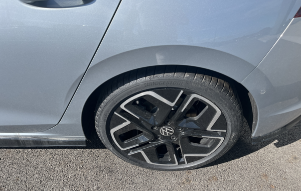 volkswagen-golf-viii-2-0-tdi-150ch-r-line-dsg7 - 869184713