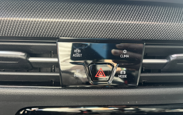 volkswagen-golf-viii-2-0-tdi-150ch-r-line-dsg7 - 869184713