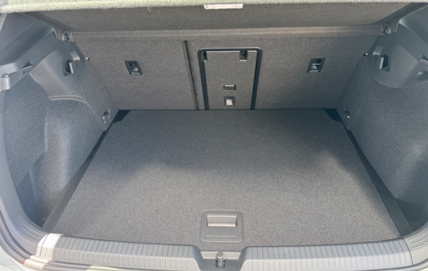 volkswagen-golf-viii-2-0-tdi-150ch-r-line-dsg7 - 869284713