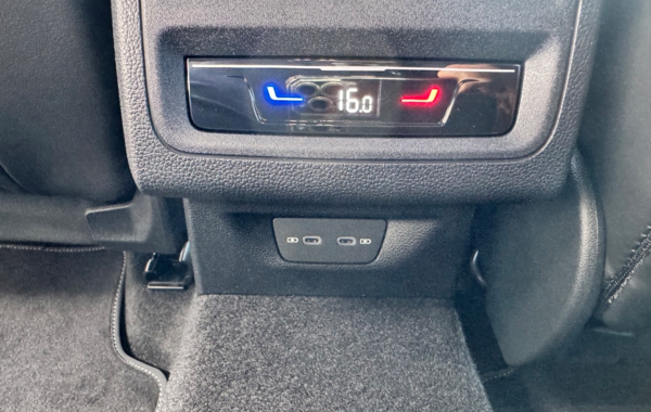 volkswagen-golf-viii-2-0-tdi-150ch-r-line-dsg7 - 869284713