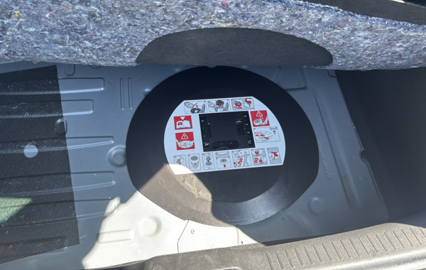 renault-clio-iv-1-2-tce-120ch-energy-intens-5p - 874384713