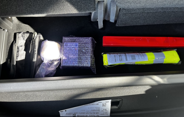 peugeot-5008-hybrid-145ch-allure-e-dcs6 - 875634713