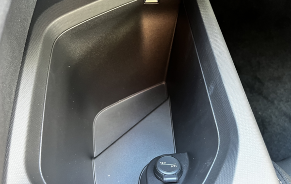 peugeot-5008-hybrid-145ch-allure-e-dcs6 - 875634713