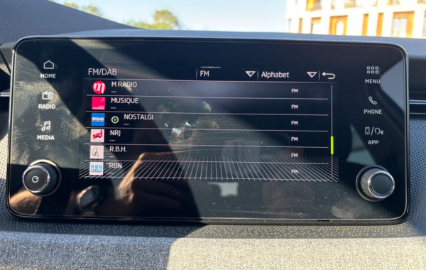 skoda-kamiq-1-0-tsi-evo-2-116ch-selection-dsg7 - 877184713