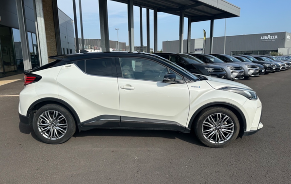 toyota-c-hr-184h-distinctive-2wd-e-cvt-my22 - 877294713