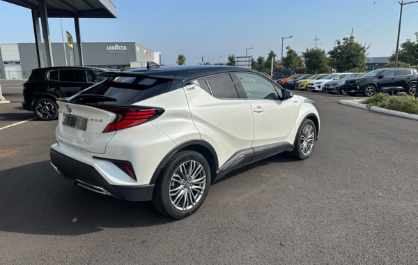 toyota-c-hr-184h-distinctive-2wd-e-cvt-my22 - 877294713