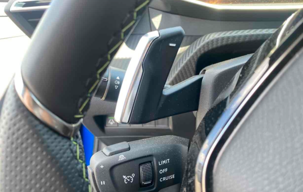 peugeot-208-1-2-hybrid-145ch-gt-e-dcs6 - 879404713