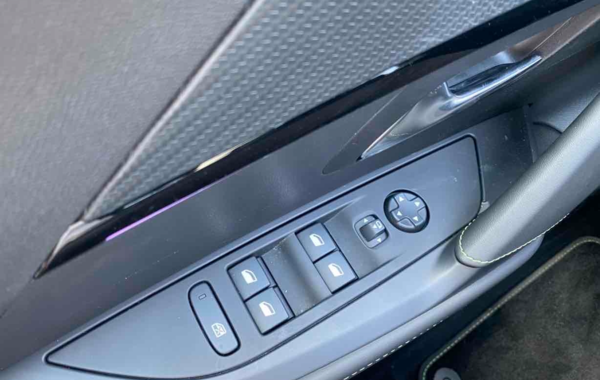 peugeot-208-1-2-hybrid-145ch-gt-e-dcs6 - 879404713