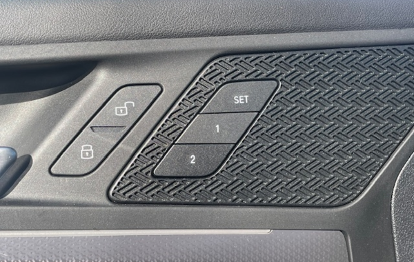 bmw-serie-2-activetourer-u06-218d-150ch-m-sport-dkg7 - 879944713