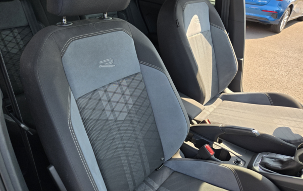 volkswagen-taigo-1-0-tsi-116ch-r-line-dsg7 - 880324713