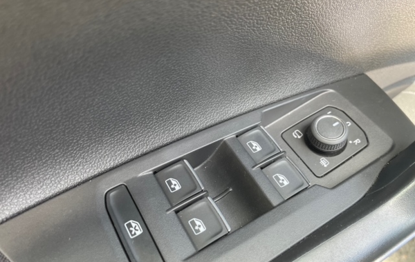 volkswagen-taigo-1-0-tsi-116ch-r-line-dsg7 - 880374713