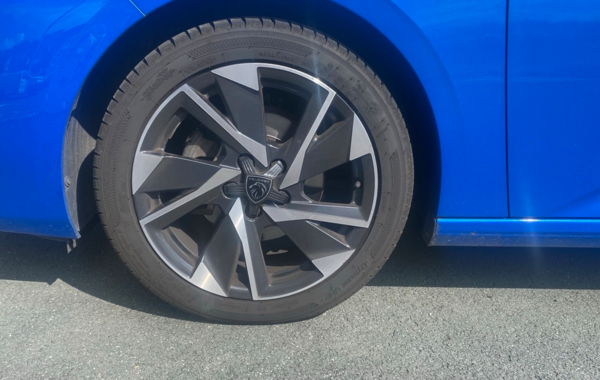 peugeot-308-1-2-puretech-130ch-s-s-allure-eat8 - 881184713