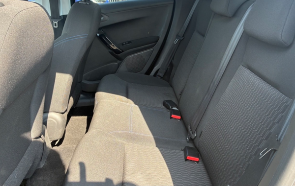 peugeot-208-1-5-bluehdi-100ch-e6-c-tech-edition-bvm5-86g-5p - 884094713